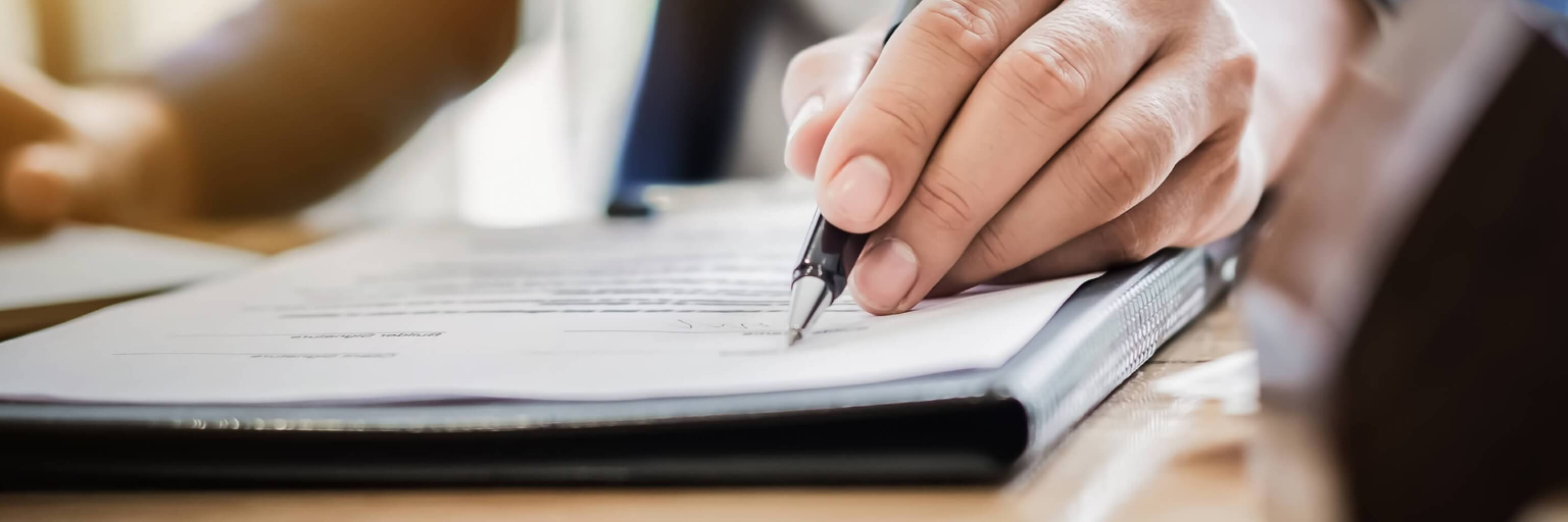 Contract management hero